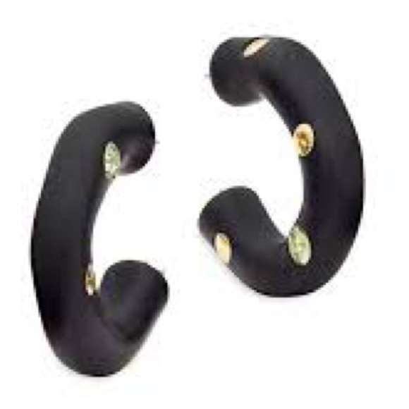 Authentic Tory Burch Exclusive Merchandise Selection At Final Prices To Buy Now - Picture 4 of 12